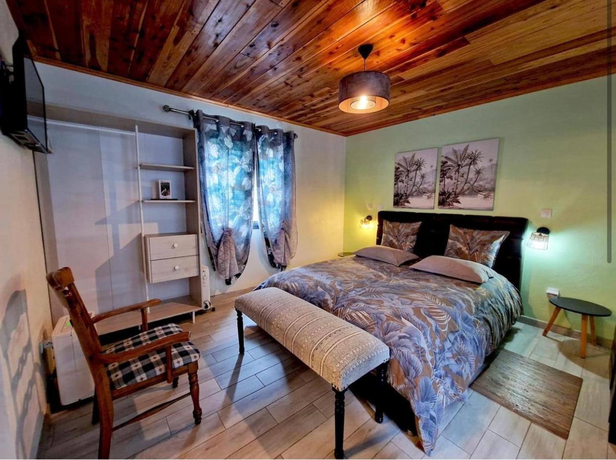Chambres Et Tables D'Hote Du Voyageur La Plaine des Palmistes Eksteriør bilde